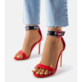 Sandalias rojas masónicas tacón alto rojo 1 Sandalias rojas masónicas tacón alto rojo 1