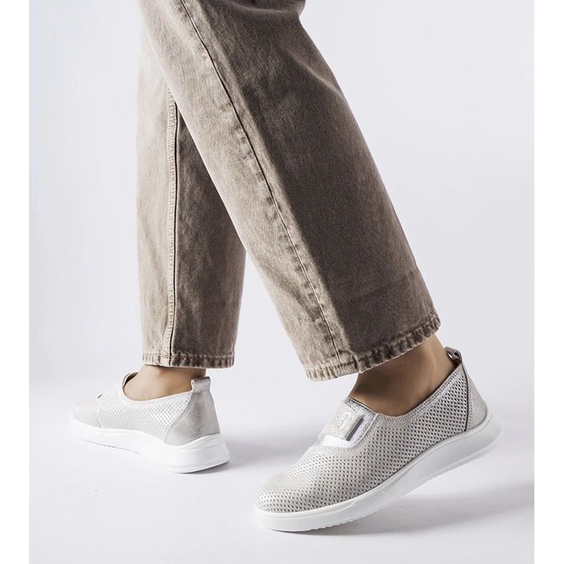 Zapatillas Ethels de piel perforada plateada plata 1