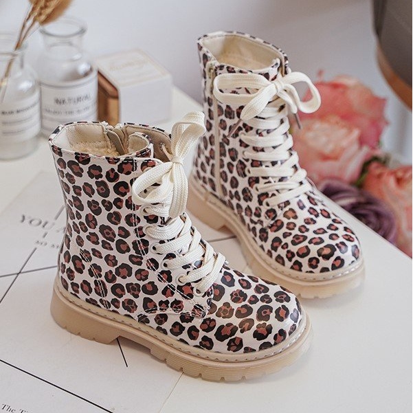 Botines infantiles aislantes con cremallera, Beige y marrón Dolida 1 Botines infantiles aislantes con cremallera, Beige y marrón Dolida 1