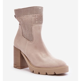 Lewski Shoes Botas de mujer ante caladas con tacón alto beige claro Lewski 3386 1
