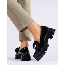 Mocasín charol negro con lazo Shelovet 3
