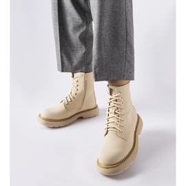 Botas Benvenuto clásicas beige 1