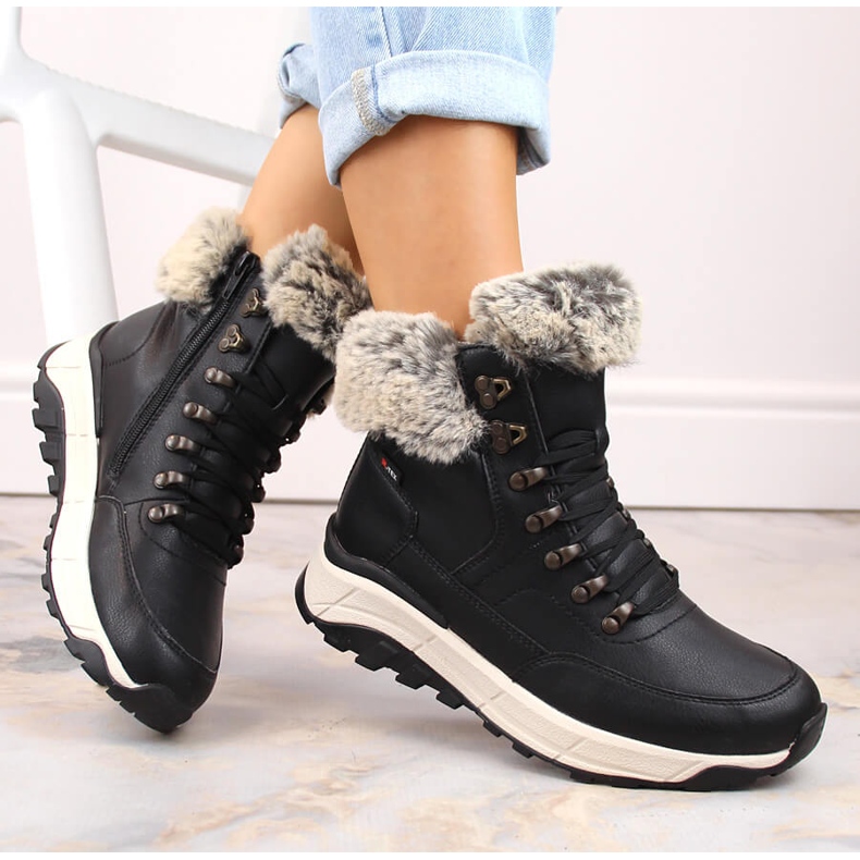 Botines de mujer impermeables de piel con aislamiento de lana, negro Rieker W0063-00 1