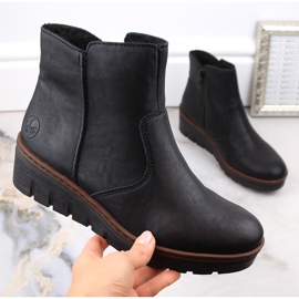 Botas de cuña de mujer cómodas y aislantes en color negro Rieker X9165-00 4