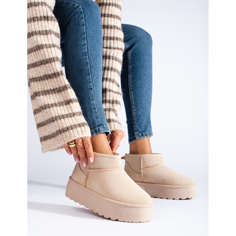 Botas de nieve cortas beige con plataforma Shelovet. 1