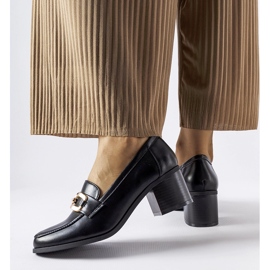 Mocasines clásicos Artus negros con hebilla 1