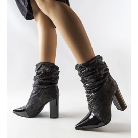Botines arrugados negros de Liang 2