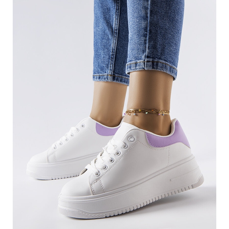 Zapatillas con plataforma blancas y moradas de Holante blanco 2