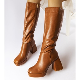 Botas marrones con una publicación masiva de Villanova marrón 1
