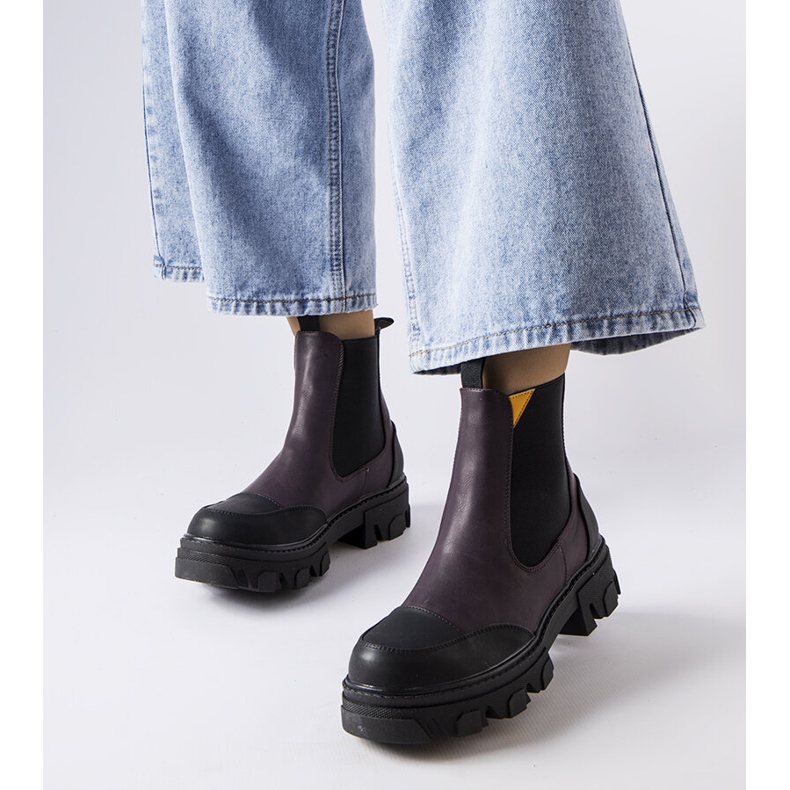 Botas slip-on negras y moradas de Sibyla. púrpura 1