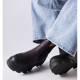 Botas slip-on negras y moradas de Sibyla. púrpura 2