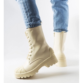 Botas beige claro con suela más gruesa de Manara 2