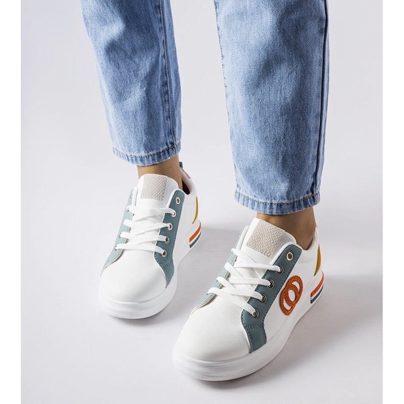 Inna Zapatillas blancas con inserciones de colores de Passaic blanco 2 Inna Zapatillas blancas con inserciones de colores de Passaic blanco 2