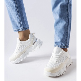 Inna Zapatillas blancas con aplicación plateada de Esquibel. blanco 2