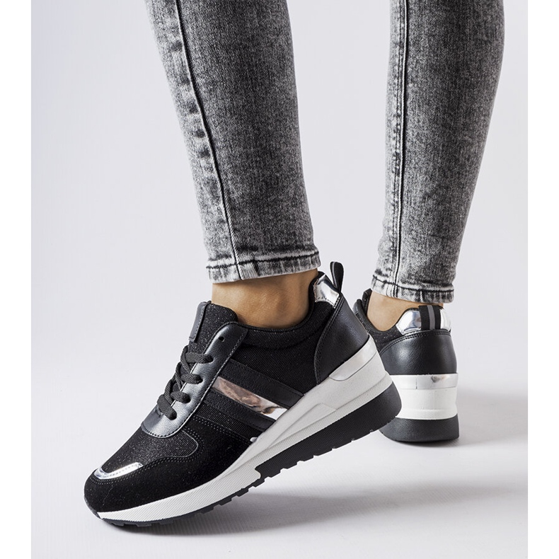 Inna Zapatillas con cuña negras y plateadas de Titusville negro 1