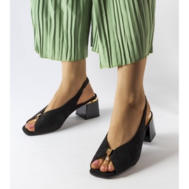 Sandalias negras de tacón bajo de Baccarato negro 2