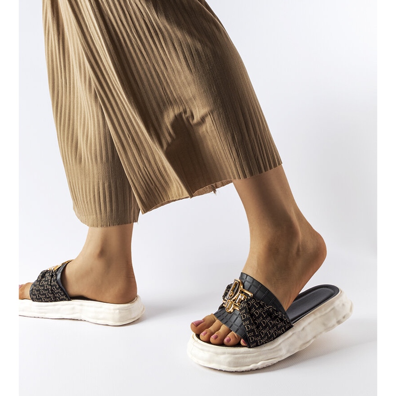 Chanclas decorativas de goma negras de Bérard negro 1