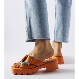 Chanclas Carceri masivas naranjas 2