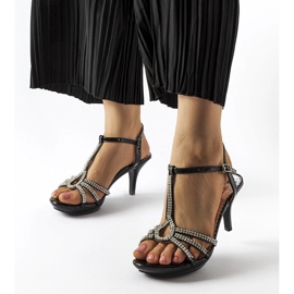Sandalias negras de tacón con circonitas cúbicas de Levane negro 2