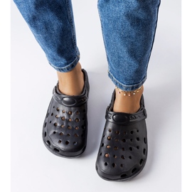 Pantuflas cerradas en espuma negras de Kleist negro 2