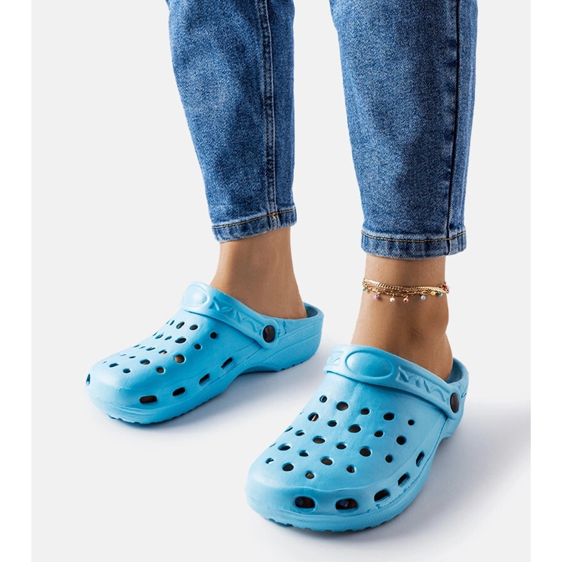 Pantuflas cerradas en foam azul de Kleist 1 Pantuflas cerradas en foam azul de Kleist 1