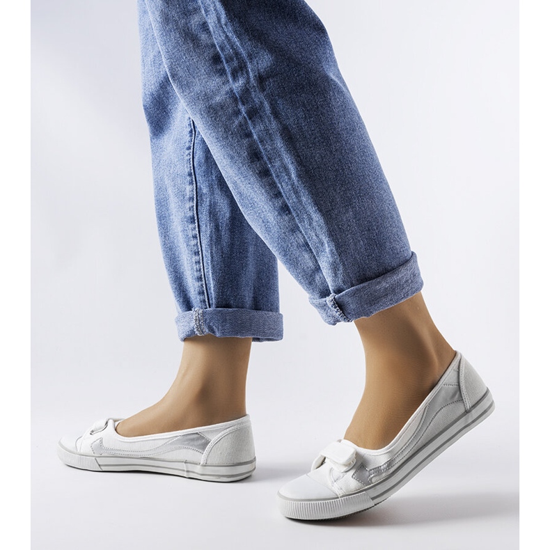 Inna Deportivas de tejido blanco de Winifred 8826 White rojo 1 Inna Deportivas de tejido blanco de Winifred 8826 White rojo 1