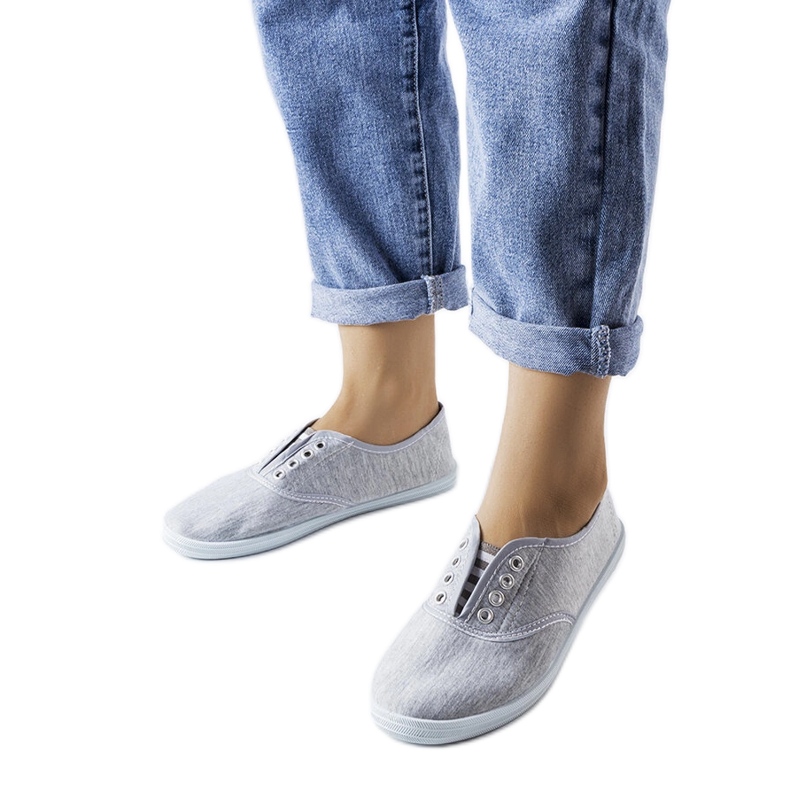 Zapatillas slip-on de tejido gris de Vilma 1