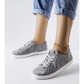 Zapatillas de tejido gris de Razan. 1
