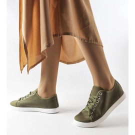Deportivas de tejido verde de Razan. 1