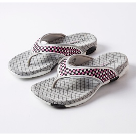 Chanclas en tejido gris y negro de Mareta 2