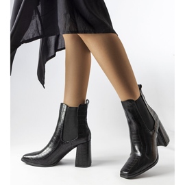 Botines negros con imitación piel de cocodrilo de Weigall 2