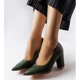 Zapatos de salón verdes de Maurelle 1