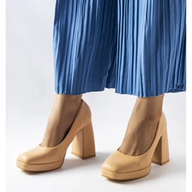 Zapatos de tacón beige de Mailly 1