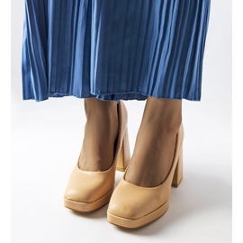 Zapatos de tacón beige de Mailly 2