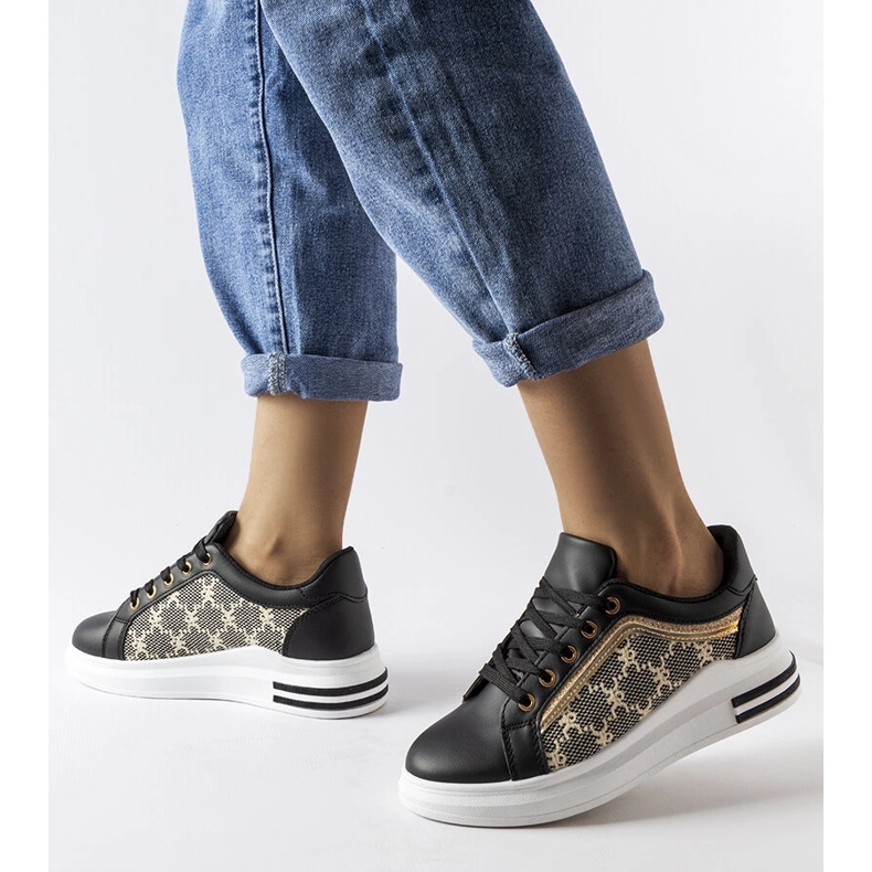 Inna Deportivas negras con aplicación dorada de Agostina negro 2 Inna Deportivas negras con aplicación dorada de Agostina negro 2