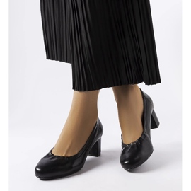 Inna Zapatos de salón Ploufe negros en el bloque. 2 Inna Zapatos de salón Ploufe negros en el bloque. 2