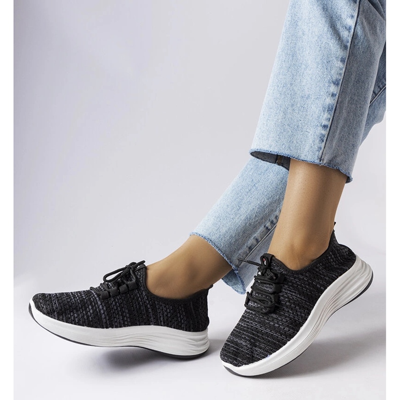 Zapatillas de tela negras de Tommaso negro 1