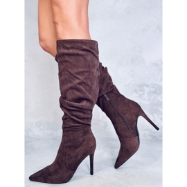 Botas clásicas de tacón alto de Danielle Brown marrón 3