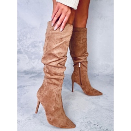 Botas clásicas con tacón de aguja Danielle Camel marrón 3