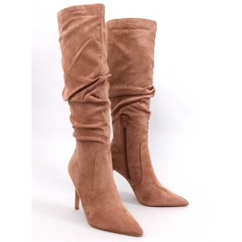 Botas clásicas con tacón de aguja Danielle Camel marrón 1