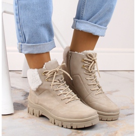 Cómodos botines de mujer beige con aislamiento de Rieker 4