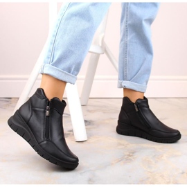 Cómodas botas de cuña de piel con aislamiento Helios W H594A, negro 2