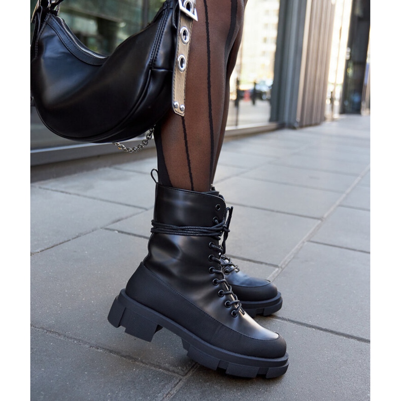 Trabajadores Apodaca aislados clásicos negros 2