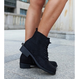 Botines negros decorados con circonitas Melisurgo 3
