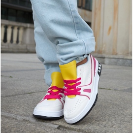 Zapatillas Archie blancas y rosas con lengüeta amarilla. blanco 2