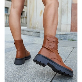 Botas marrones con plataforma Ugo. marrón 4