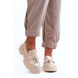 Zapatos Mocasines Charol Con Flecos, Beige Claro Velenase 2