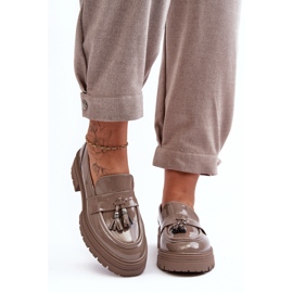 Mocasines de charol con flecos, beige oscuro Velenase 2 Mocasines de charol con flecos, beige oscuro Velenase 2