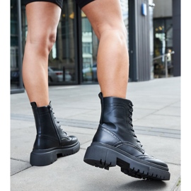 Botas negras decoradas con costuras Nicla. negro 4