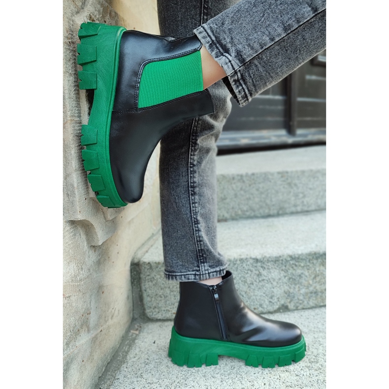 Botas de trabajo de mujer con suela verde. negro 1